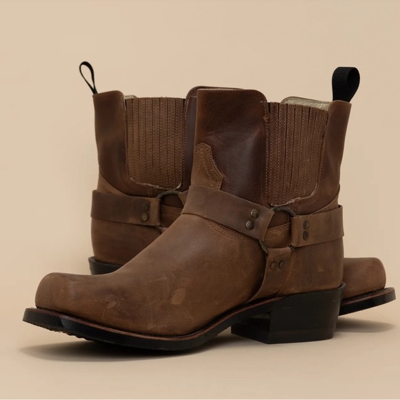 Boulet Other - BOULET Broad Square Toe Riding Boot 3010, Made in Canada